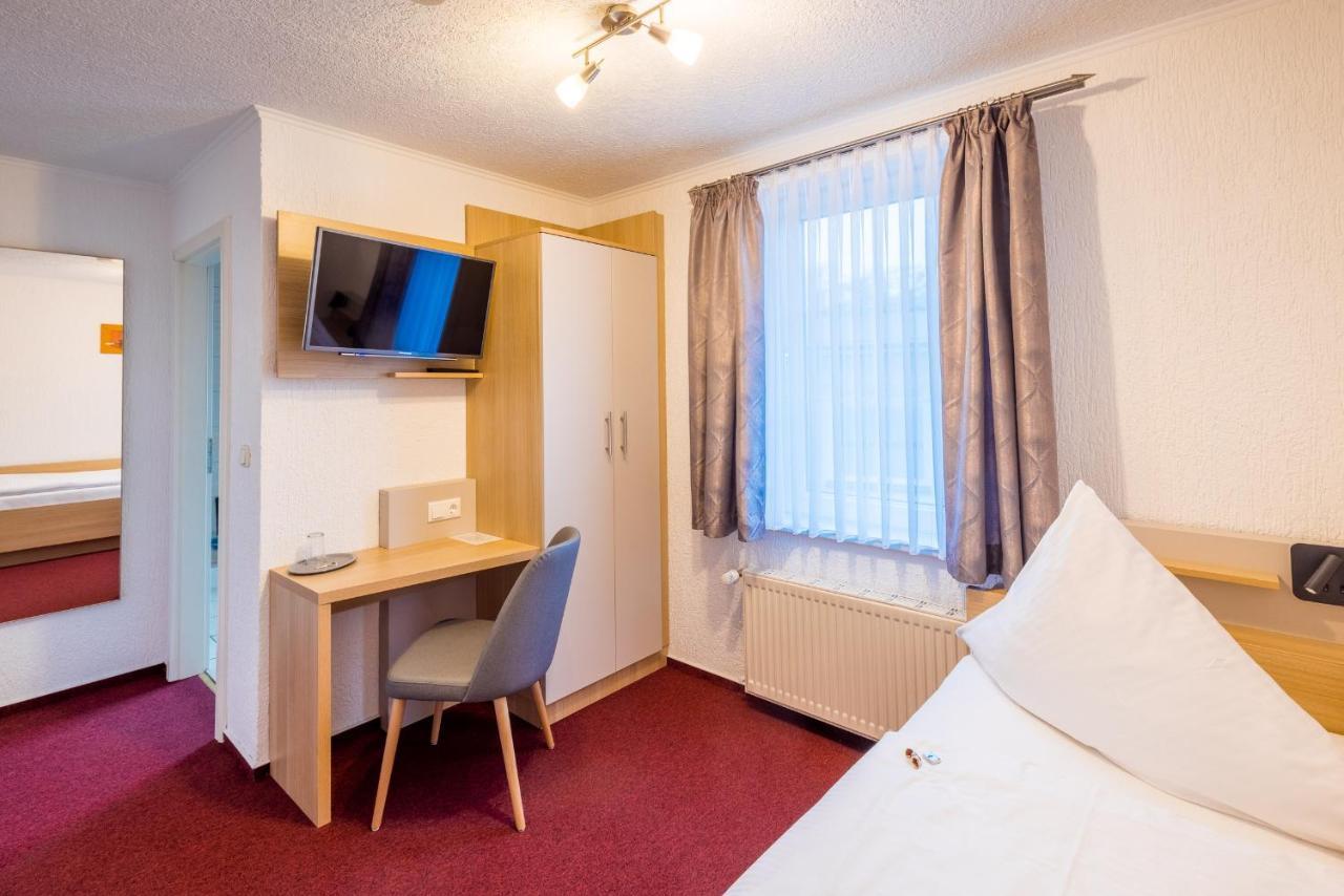 Pension Lachmoewe ツィノヴィッツ エクステリア 写真