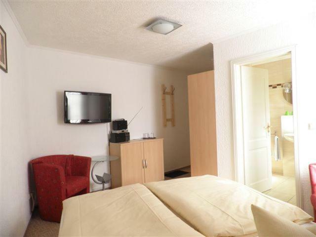 Pension Lachmoewe ツィノヴィッツ エクステリア 写真